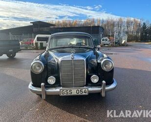 Mercedes-Benz Mercedes-Benz 220S Gebrauchtwagen