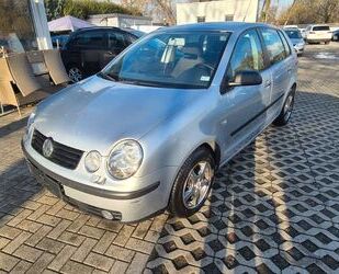 VW Volkswagen Polo IV 124TKM 4 Türer TÜV NEU Gebrauchtwagen