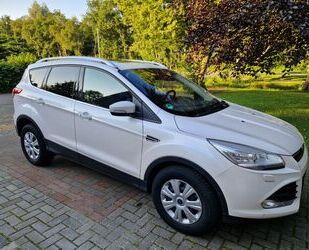 Ford Ford Kuga 2,0 TDCi 4x4 120kW Titanium PowerShift . Gebrauchtwagen