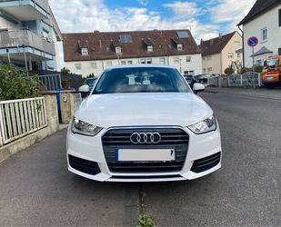 Audi Audi A1 1.0 TFSI Sport Navi TÜV wenig km Gebrauchtwagen