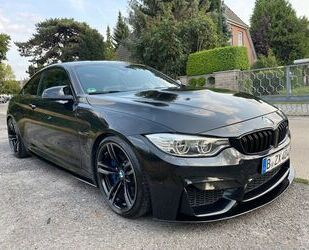 BMW BMW M4 Coupé DKG M Perf. AGA *Carbon*HeadUp*Deutsc Gebrauchtwagen