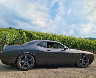 Dodge Dodge Challenger R/T 5,7 V8 HEMI Schalter Gebrauchtwagen