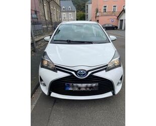 Toyota Toyota Yaris 1,5-l-VVT-i Hybrid CVT Comfort Comfor Gebrauchtwagen