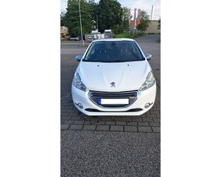 Peugeot Peugeot 208 1.6 Allure e-HDi 115 STOP & START Allu Gebrauchtwagen