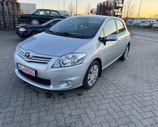 Toyota Toyota Auris Life+ 1,6L *EURO 5*FACELIFT*Klima*PDC Gebrauchtwagen