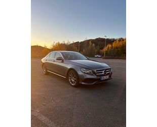 Mercedes-Benz Mercedes-Benz E 200 4MATIC AVANTGARDE Autom. 8fach Gebrauchtwagen