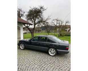 Mercedes-Benz Mercedes-Benz Mercedes Benz W124 E200 Limousine Gebrauchtwagen