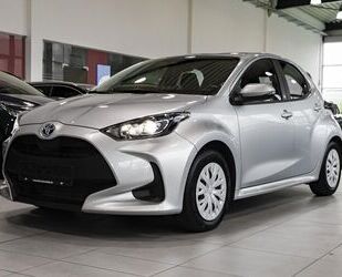 Toyota Toyota Yaris 1.5 Hybrid Business NAVI SHZ Carplay Gebrauchtwagen