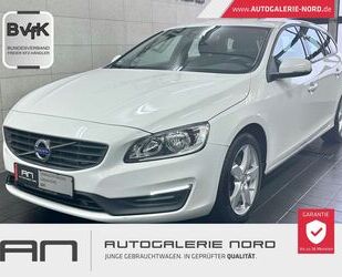 Volvo Volvo V60 Kombi Design Paket Navi+SHZ+MFL+RFK Gebrauchtwagen