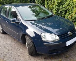 VW Volkswagen Golf 1.6 FSI Trendline mit Standheizung Gebrauchtwagen