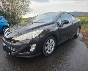 Peugeot Peugeot 308 CC Premium HDi FAP 140 Premium Gebrauchtwagen