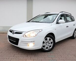 Hyundai Hyundai i30CW 1.6CVVT COMFORT*KLIMA*SITZHEIZ.AHK*H Gebrauchtwagen