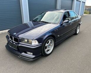 BMW BMW 328i M Paket ab Werk , Top Zustand Gebrauchtwagen