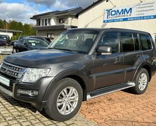 Mitsubishi Mitsubishi Pajero 3.2 DI-D Diamant Edition Aut. /7 Gebrauchtwagen