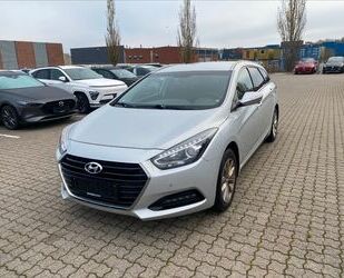 Hyundai Hyundai i40 cw blue Trend 1,7 CRDI Gebrauchtwagen