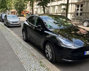 Tesla Tesla Model Y Hinterradantrieb RWD Standard Range Gebrauchtwagen