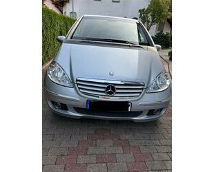 Mercedes-Benz Mercedes-Benz A 170 ELEGANCE grau Silber A klasse Gebrauchtwagen