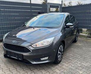 Ford Ford Focus Lim. 1.5 TDCi Business PDC Navi - 1.Han Gebrauchtwagen