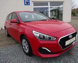 Hyundai Hyundai i30 Kombi 1.4 Select Gebrauchtwagen