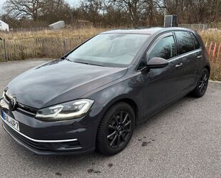 VW Volkswagen Golf 1.5 TGI DSG - LED - AHK - 8-Fach - Gebrauchtwagen