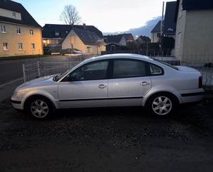 VW Volkswagen Passat 1.8 T 88000 km, Querl. neu, Zah Gebrauchtwagen