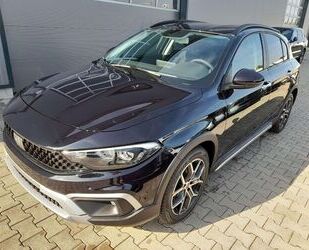 Fiat Fiat Tipo Cross 1.5 GSE Hybrid 2023 Tech-/Komfort- Gebrauchtwagen