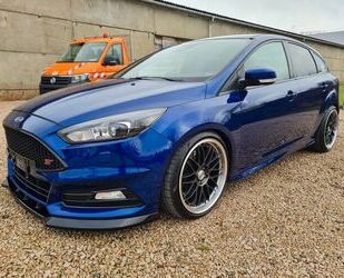 Ford Ford Focus Lim. ST Gebrauchtwagen