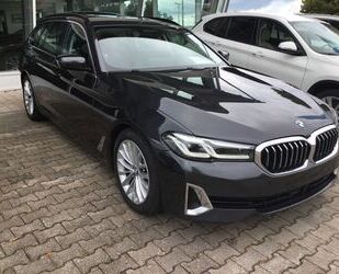 BMW BMW 530 d xDrive Touring Luxury Line ACC AHK HUD N Gebrauchtwagen