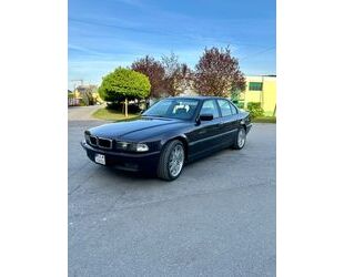 BMW BMW 740i A - Navarra Violet. LPG. NO RUST. READ AL Gebrauchtwagen