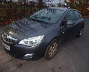 Opel Opel Astra J Lim. 5-trg. Edition Gebrauchtwagen