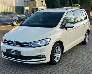 VW Volkswagen Touran 2.0 TDI Aut*Navi*Kam*Scheckheft* Gebrauchtwagen