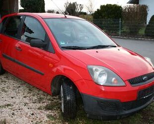 Ford Ford Fiesta 1,3 44 kW Ambiente Ambiente Gebrauchtwagen