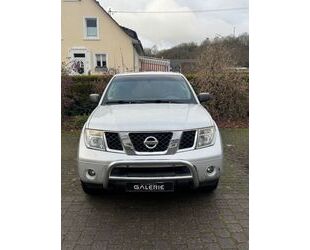 Nissan Nissan Pathfinder 2.5 dCi Comfort FEUERWEHR Gebrauchtwagen