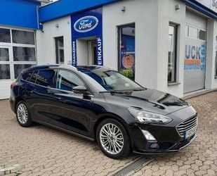 Ford Ford Focus 1.5 EcoBoost Titanium 150 PS mit Automa Gebrauchtwagen