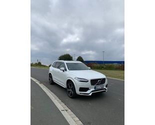 Volvo Volvo XC90 D5 AWD Geartronic R-Design/B&W/R22 Gebrauchtwagen