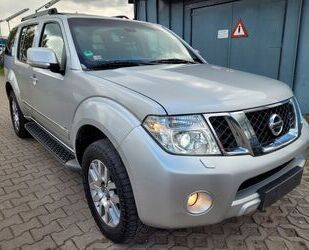 Nissan Nissan Pathfinder 3.0 dCi LE*XENON*NAVI*KAMERA*LED Gebrauchtwagen