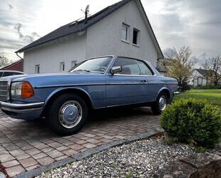 Mercedes-Benz Mercedes-Benz Mercedes C123 - Blau mit H-Zula Gebrauchtwagen