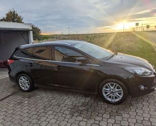 Ford Ford Focus 1,0 EcoB. 92kW Champions Edit. Turnier. Gebrauchtwagen