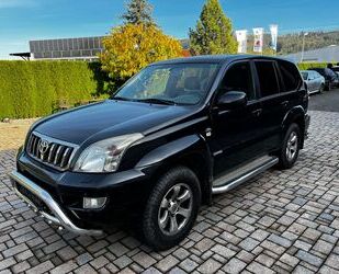 Toyota Toyota Land Cruiser 3.0 D-4D Executive,NAVI,7-SITZ Gebrauchtwagen