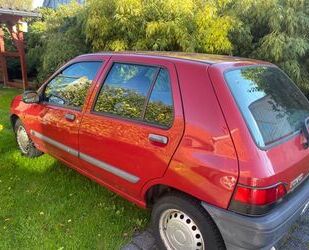 Renault Renault Clio 1.4 RT RT Gebrauchtwagen