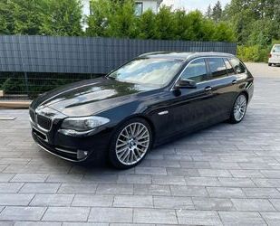 BMW BMW 530d Touring -20 Zoll Komfortsitze Pano Gebrauchtwagen