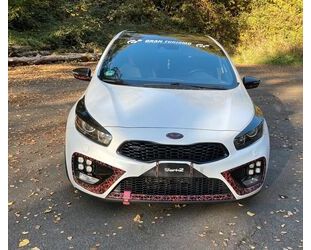 Kia Kia ceed / Ceed 1.6 T-GDI GT-Track Sportfahrwerk Gebrauchtwagen