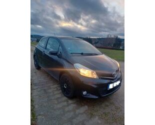 Toyota Toyota Yaris 1,0-l-Dual-VVT-i Cool Gebrauchtwagen