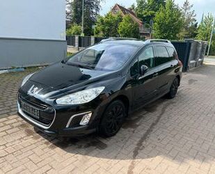 Peugeot Peugeot 308 SW Allure 1 HAND! TÜV NEU! PDC! PANOR Gebrauchtwagen