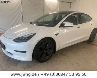 Tesla Tesla Model 3 Shanghai LED Autopilot Pano Wärmepum Gebrauchtwagen