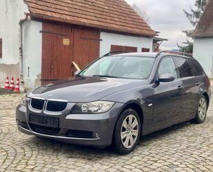 BMW BMW 318i touring - AHK PDC 8 Fach Bereift Rostfrei Gebrauchtwagen