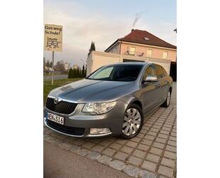 Skoda Skoda Superb 2.0 TDI 3T Limosine Scheckheftgepfleg Gebrauchtwagen