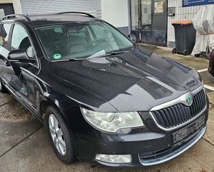 Skoda Skoda Superb Combi Elegance 4x4 Leder Gebrauchtwagen