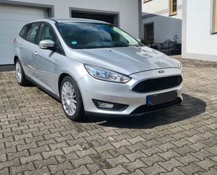 Ford Ford Focus 1,5 Business Turnier TÜV neu! Gebrauchtwagen