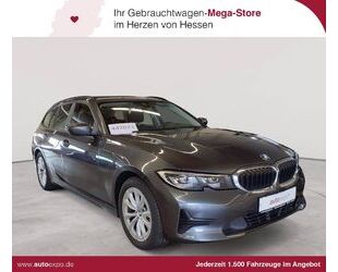 BMW BMW 320d Touring Aut. Advantage ACC NAV Gebrauchtwagen